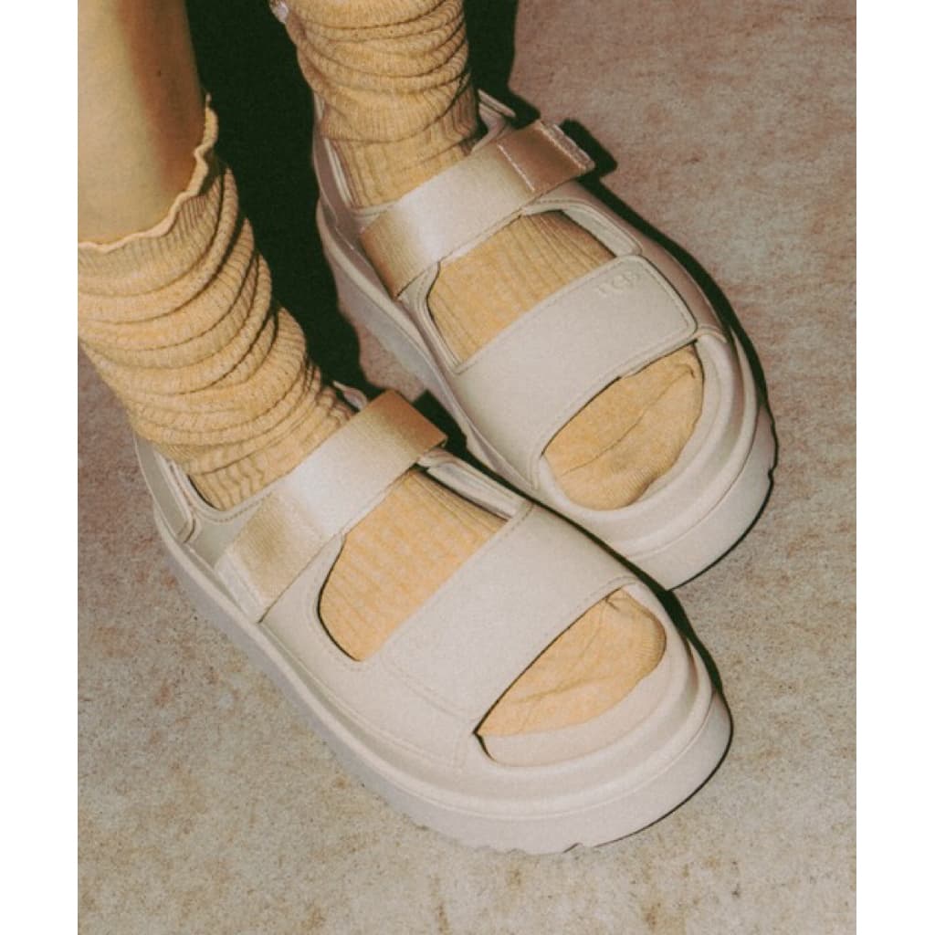 日本代購🐝附發票❤️ 日本人氣🔥UGG GoldenGlow 厚底涼鞋｜超輕量魔鬼氈涼鞋 防水EVA增高涼鞋 黑色 米色 縮圖 9